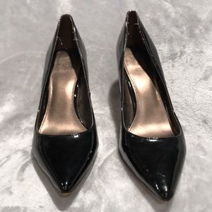 Ann Taylor LOFT • Patent Leather Heel